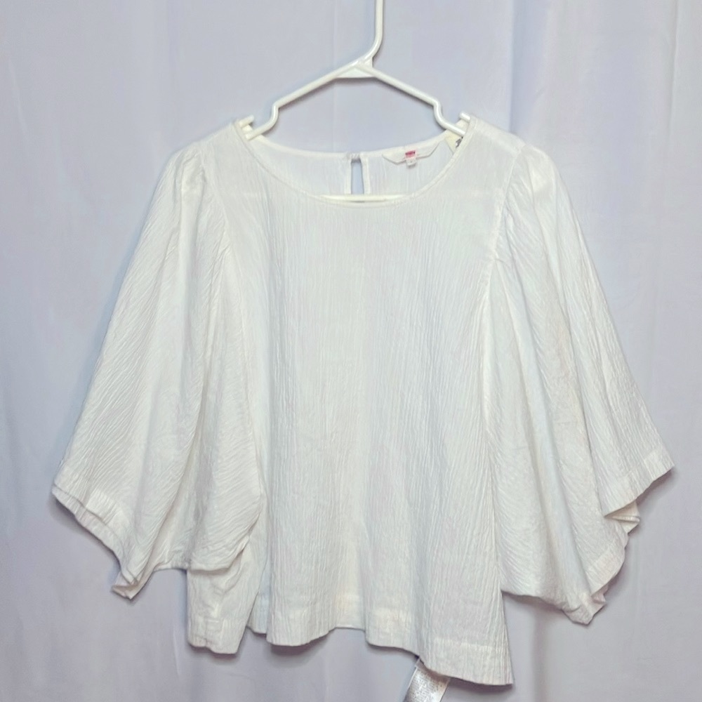 Levi’s White Top NWOT